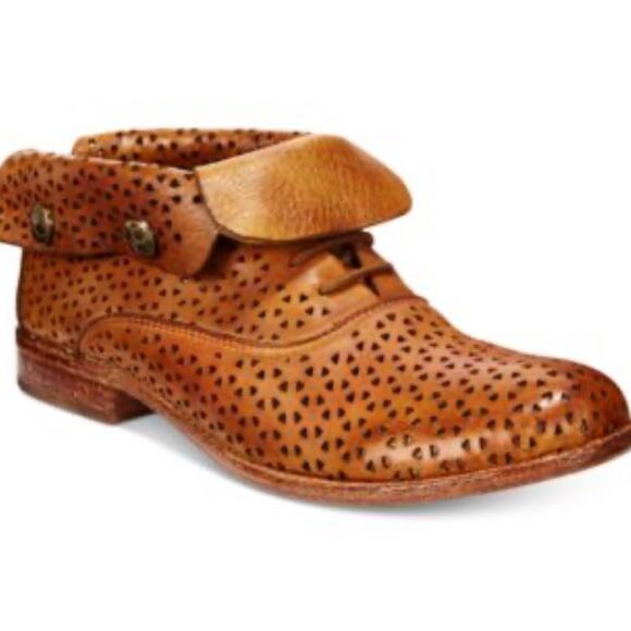 Patricia Nash Shoes - Patricia Nash Sabrina Cognac Perforated Leather Lace Up Ankle Booties Sz 7.5
